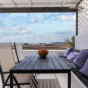 casa-salinas-del-mar.in-canary-islands.com/